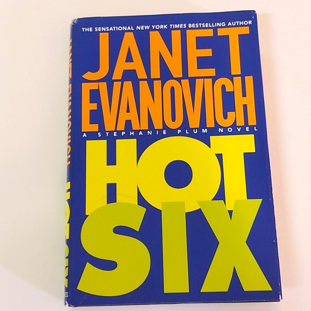 5 for $25- Hot Six, A Stephanie Plum Novel by Janet Evanovich